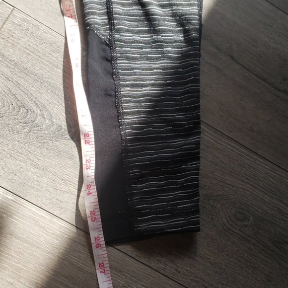 90 Degree yoga workout leggings - Picture 8 of 8